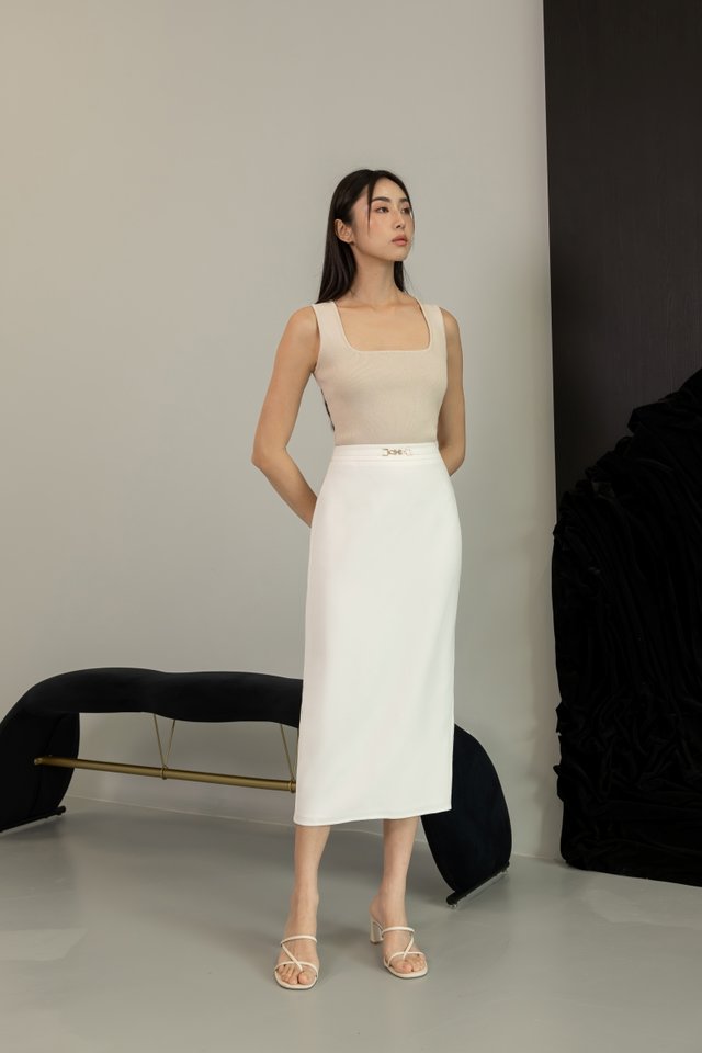 ALIVIA BELTED BACK SLIT MIDAXI SKIRT (WHITE)