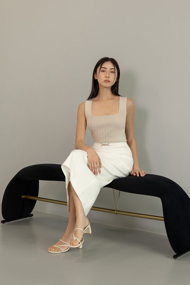 HAYES SQUARE NECK BASIC KNIT TOP (OAT)