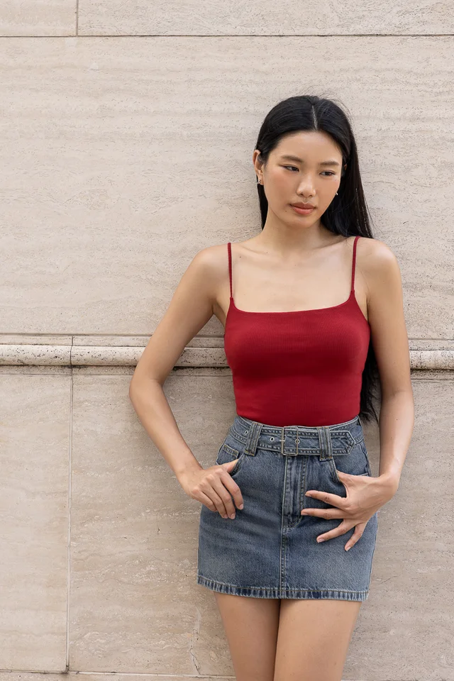 ALINA REVERSIBLE PADDED RIBBED CAMI TOP (RED)