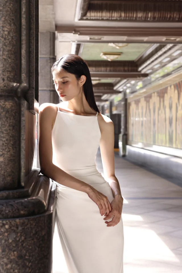 PRISCILLA BOAT NECK RUCHED BODYCON MIDAXI DRESS (WHITE)