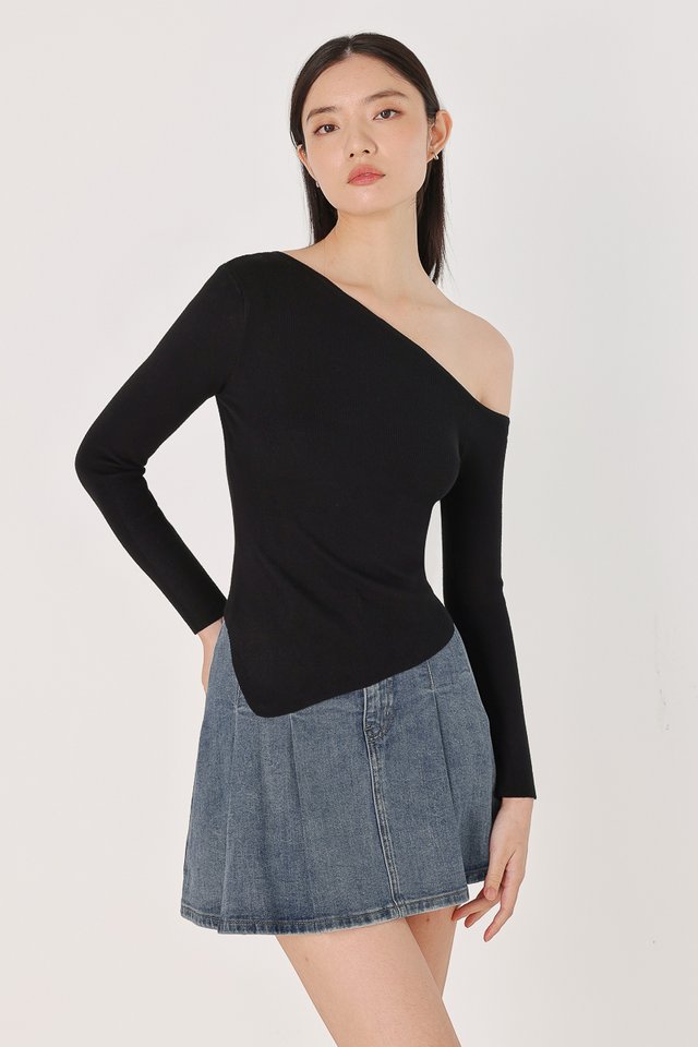 ZORA ASYMMETRICAL LONG SLEEVE KNIT TOP (BLACK)