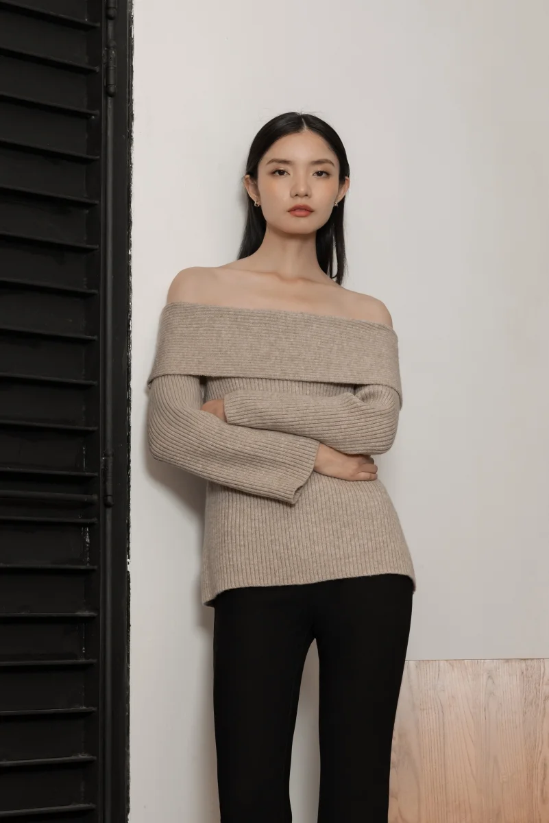 ZANA OFF-SHOULDER OVERLAY KNIT PULLOVER (BROWN) | Lovet