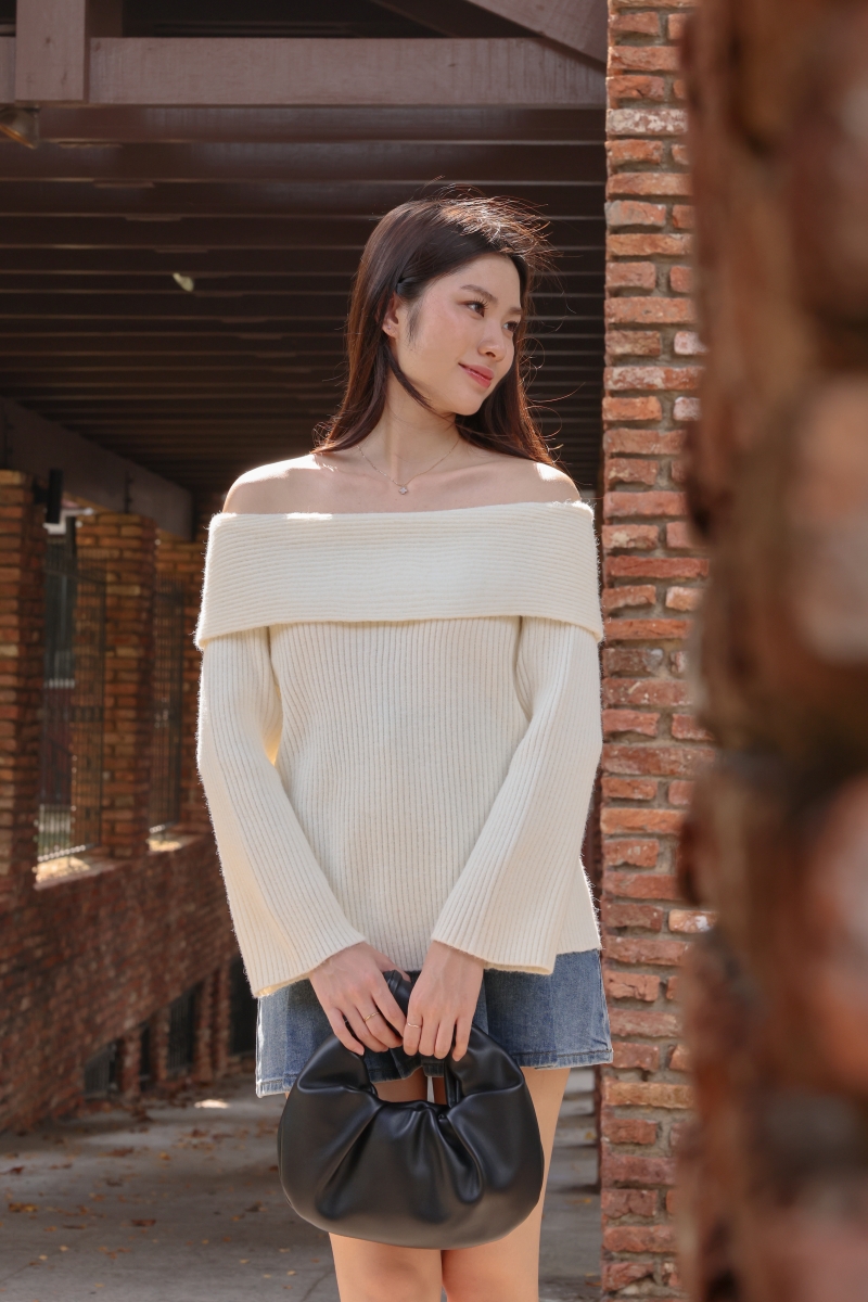 ZANA OFF-SHOULDER OVERLAY KNIT PULLOVER (OFF-WHITE) | Lovet