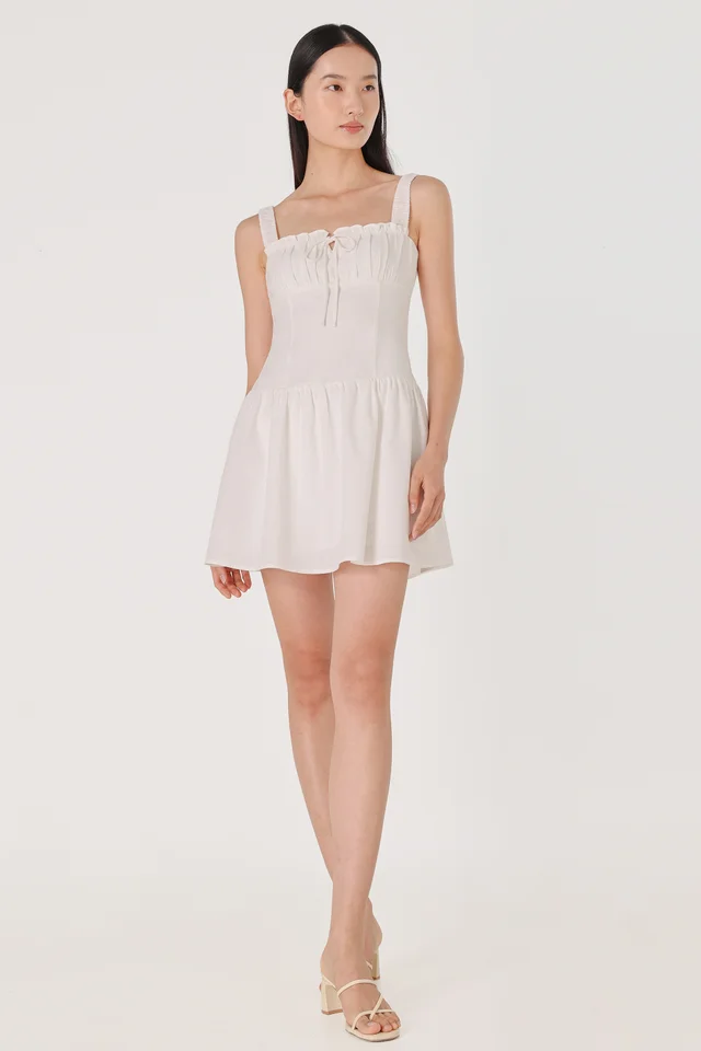 ABIGAIL PADDED RUCHED STRAP LOW-WAIST SKORTS DRESS (WHITE)