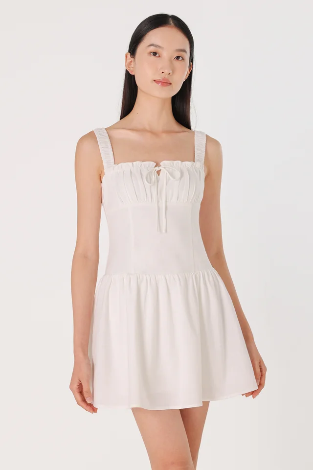 ABIGAIL PADDED RUCHED STRAP LOW-WAIST SKORTS DRESS (WHITE)