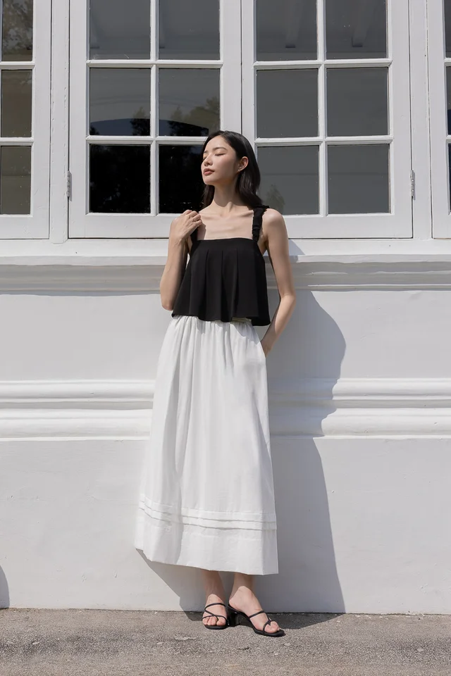 KINNY THICK WAISTBAND PLEATED HEM MAXI SKIRT (WHITE) - PETITE