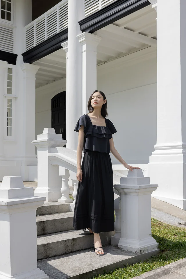 KINNY THICK WAISTBAND PLEATED HEM MAXI SKIRT (BLACK) - REGULAR