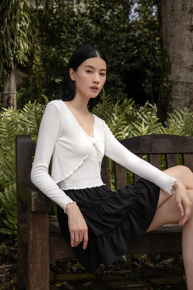 PATRICIA FRONT TWIST LETTUCE HEM CARDIGAN SET (WHITE)
