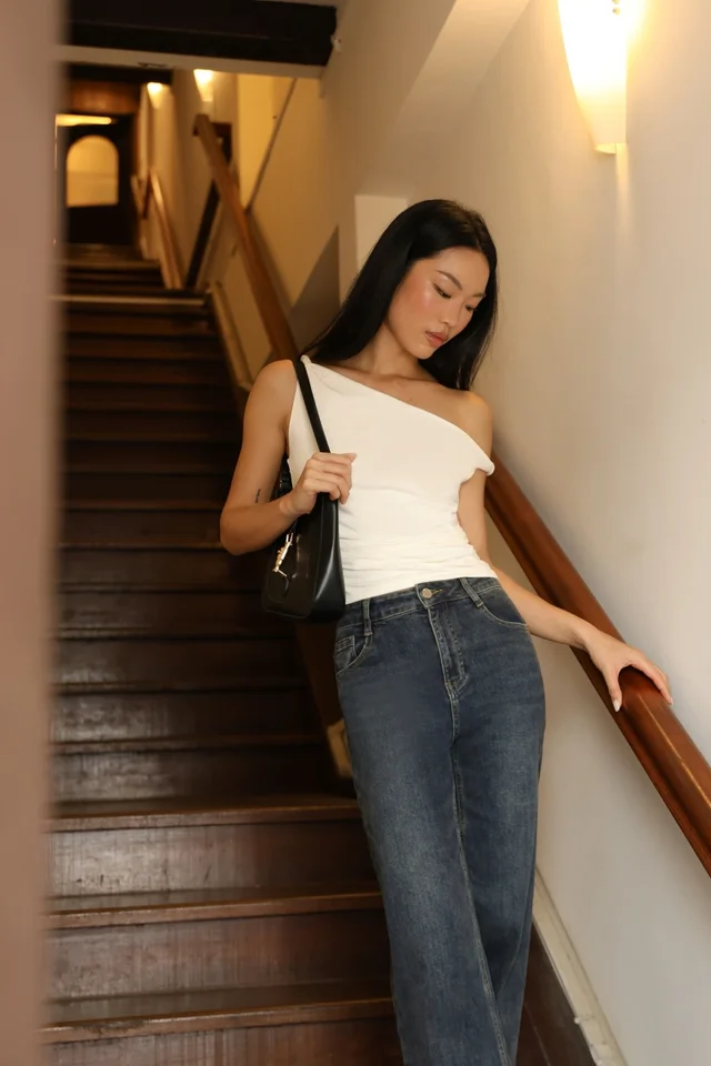 OLIVIA TWISTED STRAP TWO-WAY TOP (WHITE)