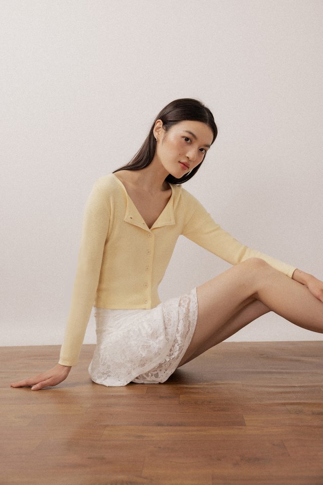 IRENE CREW NECK BUTTON KNIT CARDIGAN (YELLOW)