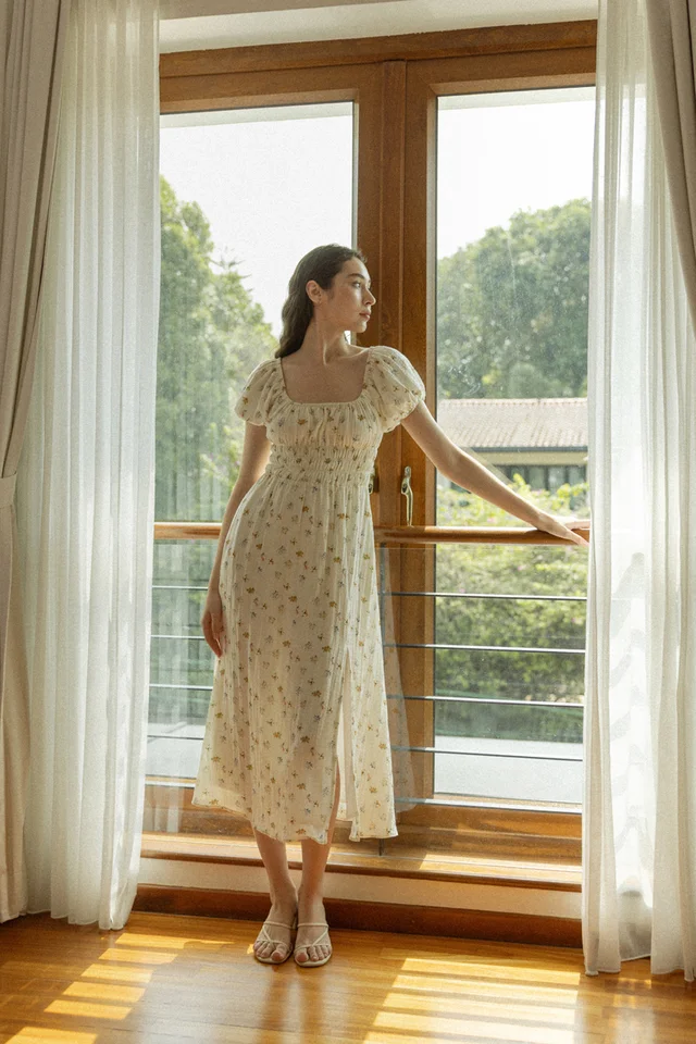 THEORA FLORAL RUCHED PUFF SLEEVE MAXI DRESS