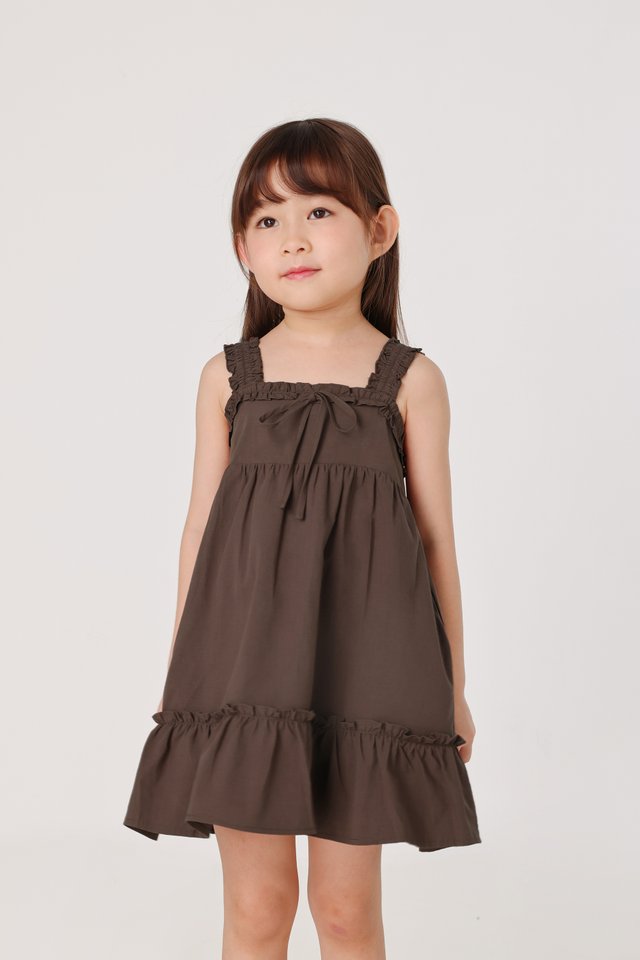 SAMANTHA SHIRRED STRAP RIBBON DRESS - MINI GIRL (BROWN)