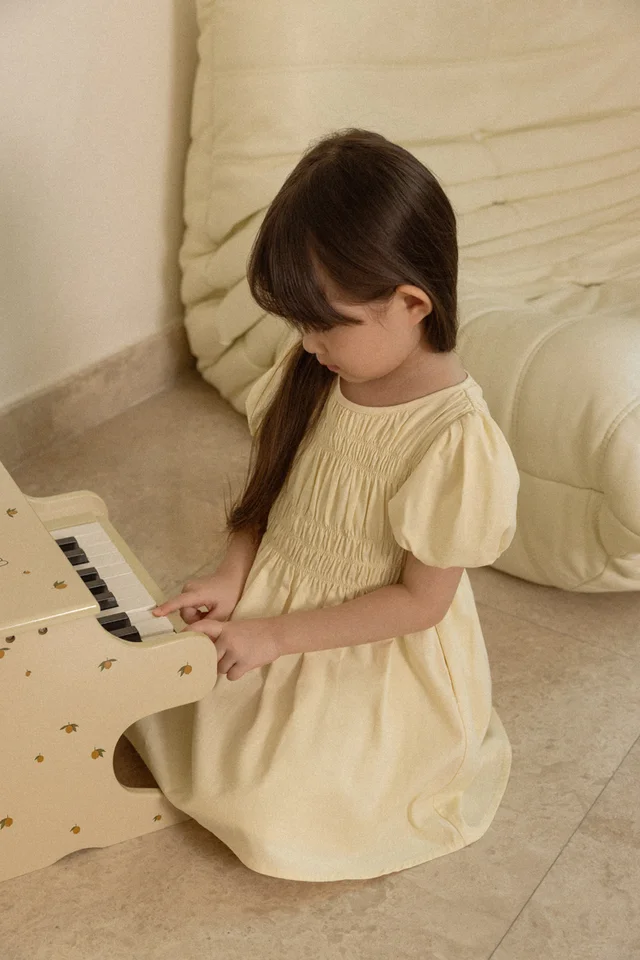 ERLENA LINEN RUCHED PUFF SLEEVE DRESS - MINI GIRL (YELLOW)