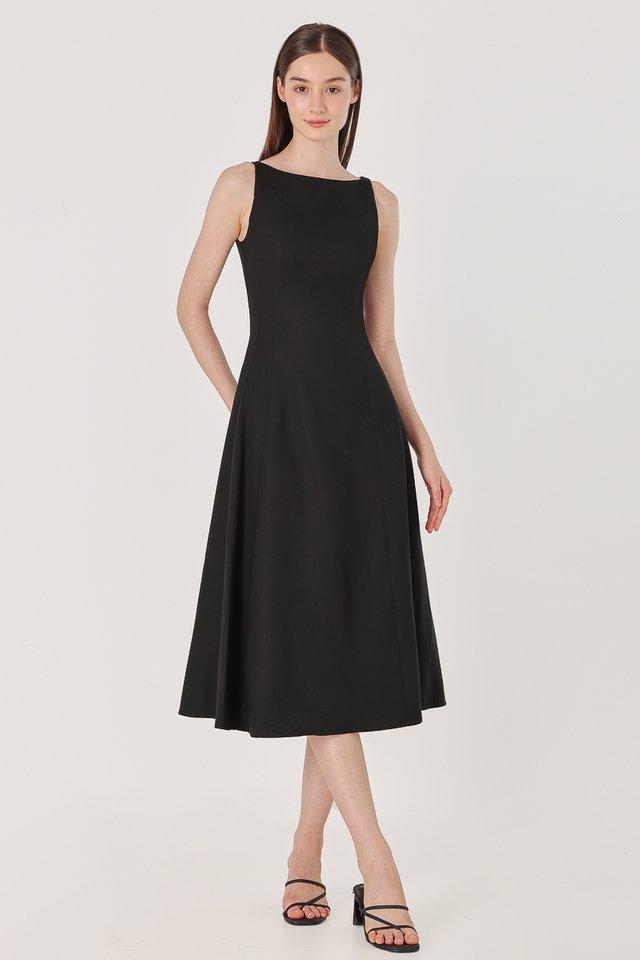JASLYN PADDED LINEN BOATNECK PANEL MIDAXI DRESS (BLACK)