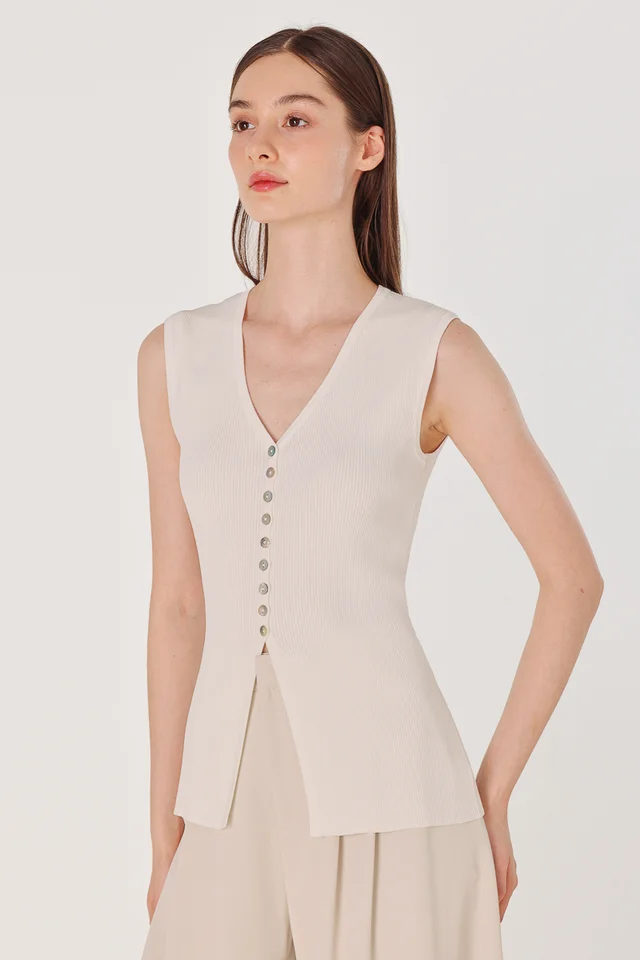 NOELLE SHELL BUTTON LONGLINE KNIT TOP (OFF-WHITE)