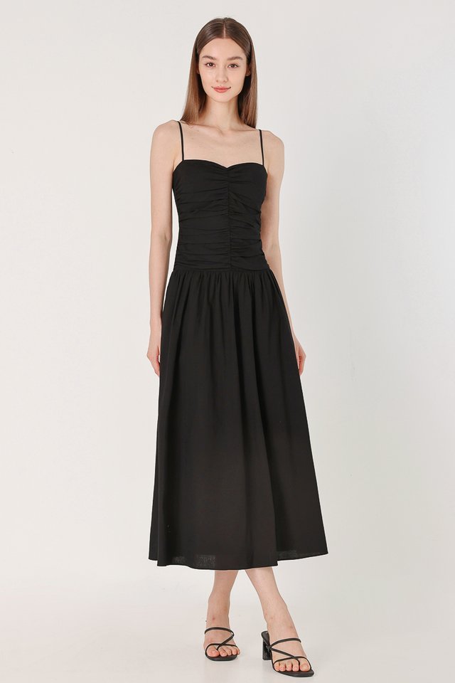 WHITLEY PADDED LINEN RUCHED LOW WAIST MIDAXI DRESS (BLACK)