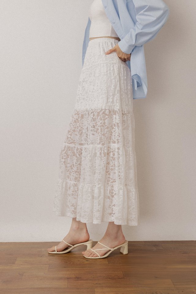 VIANNA LACE TIERED MAXI SKIRT - PETITE (WHITE)