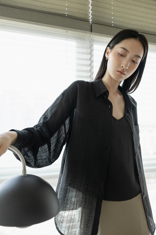 ARINA TEXTURED SHEER POCKET BUTTON UP SHIRT (BLACK)