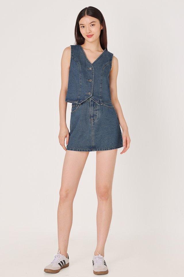 CAPTIVATE BASIC A-LINE DENIM MINI SKORTS (MID WASHED)