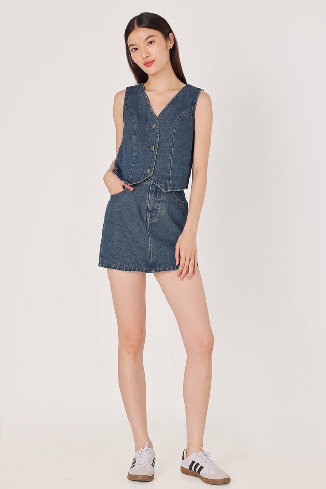 CAPTIVATE BASIC A-LINE DENIM MINI SKORTS (MID WASHED)