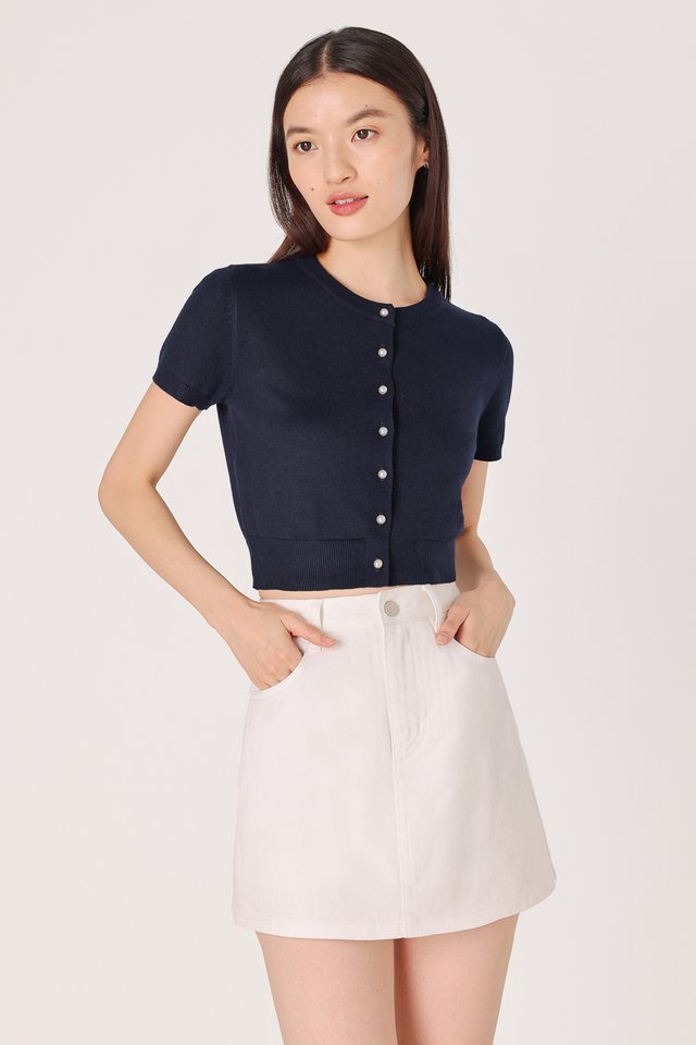 ASHLYN PEARL BUTTON KNIT TOP (NAVY)