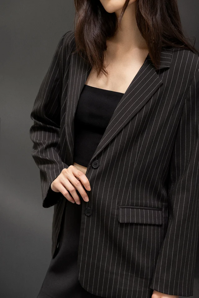 RYLAN PREMIUM PADDED SHOULDER OVERSIZED BOYFRIEND BLAZER (PINSTRIPED)