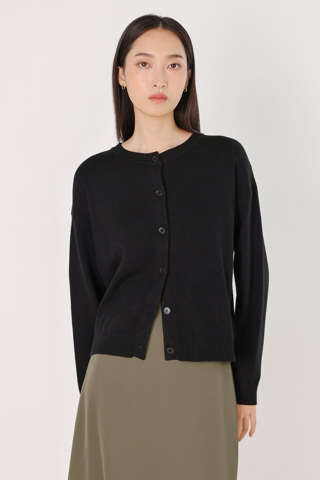 LENNON CREW NECK BUTTON KNIT CARDIGAN (BLACK)