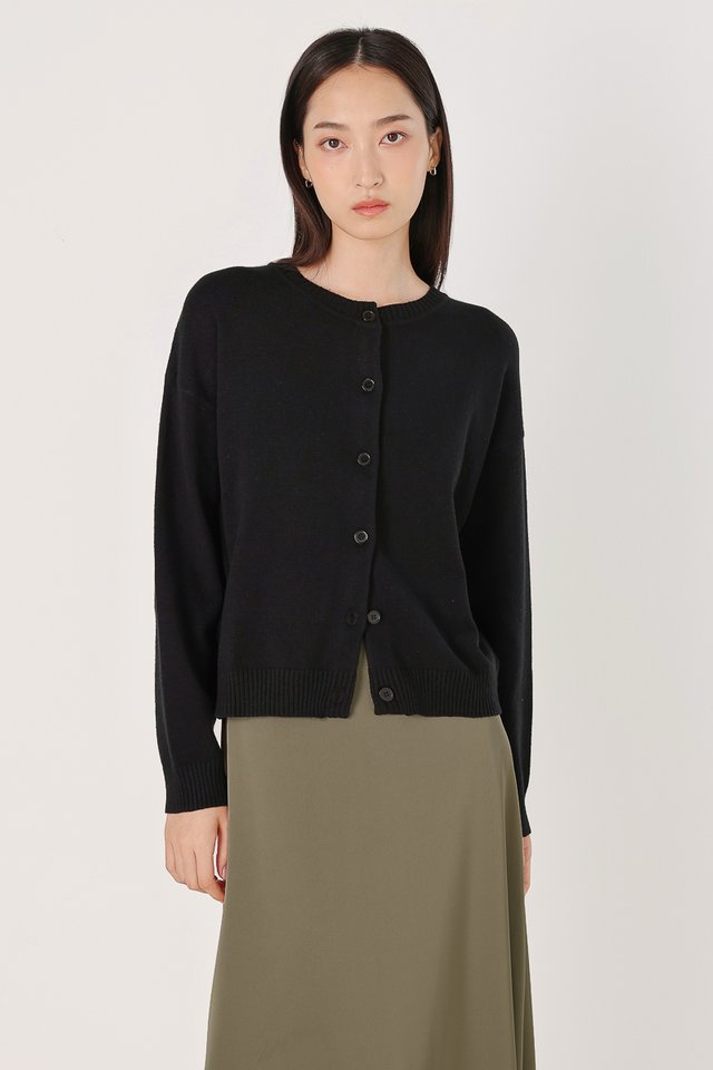 LENNON CREW NECK BUTTON KNIT CARDIGAN (BLACK)
