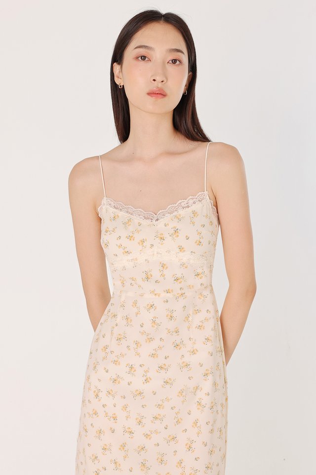 CAREY PADDED LACE TRIM MAXI DRESS (FLORAL)