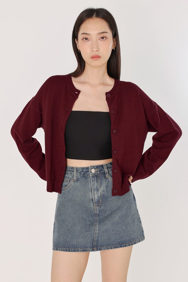 LENNON CREW NECK BUTTON KNIT CARDIGAN (RED)