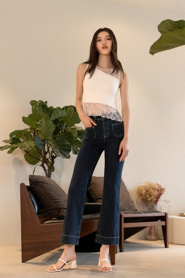 PARADISE DUAL POCKETS DENIM FLARE JEANS - PETITE (DARK WASHED)