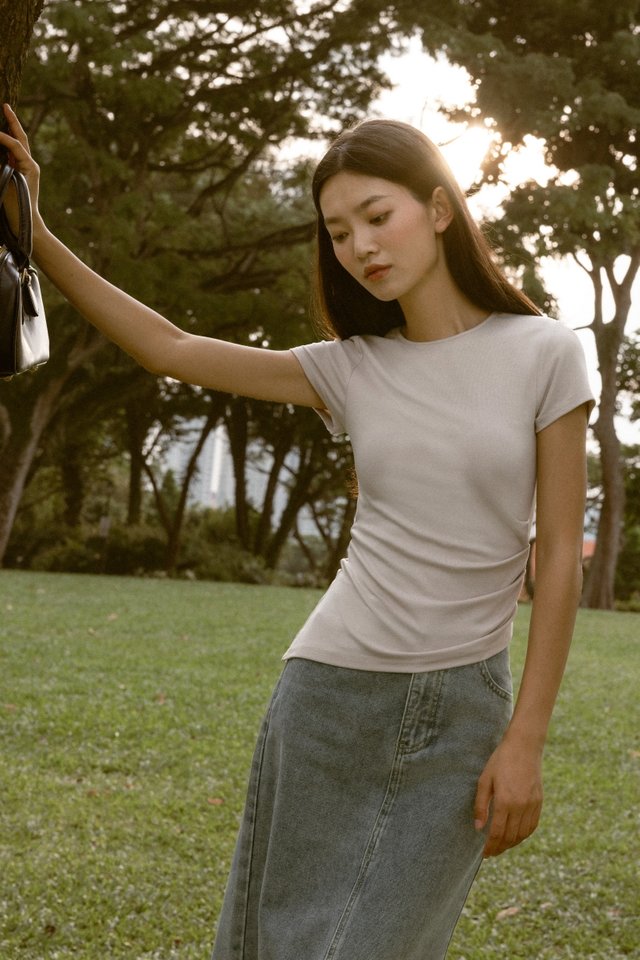 ETTA SIDE RUCHED ASYMMETRICAL SLEEVE TOP (GREIGE)