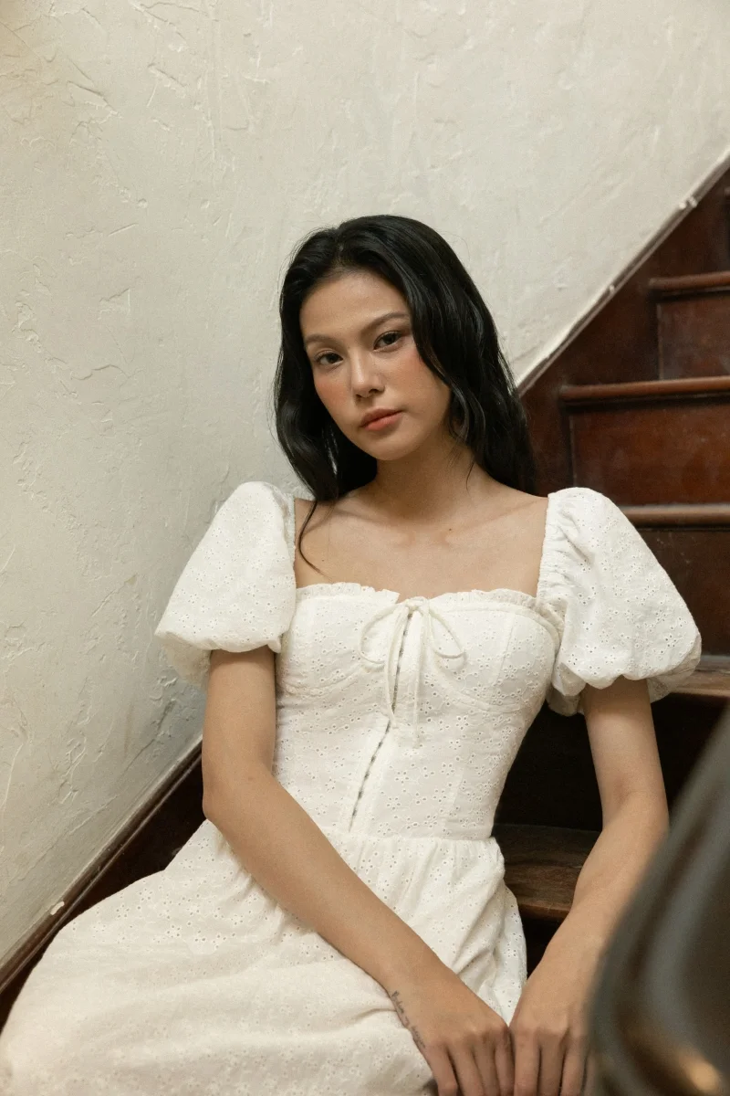 LEIGH PADDED LINEN CORSET RIBBON TUBE MIDAXI DRESS (EYELET) | Lovet