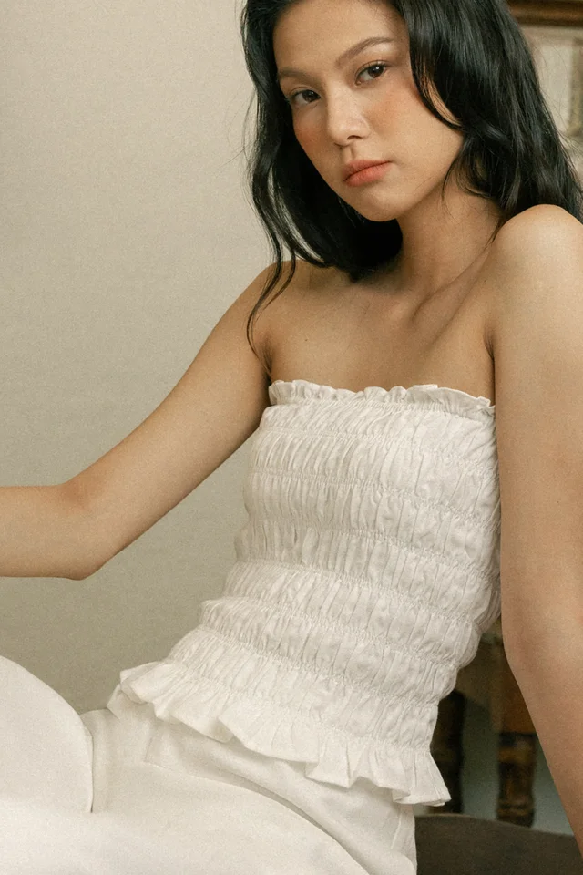 SADIE PADDED LINEN SMOCKED TUBE TOP (WHITE)