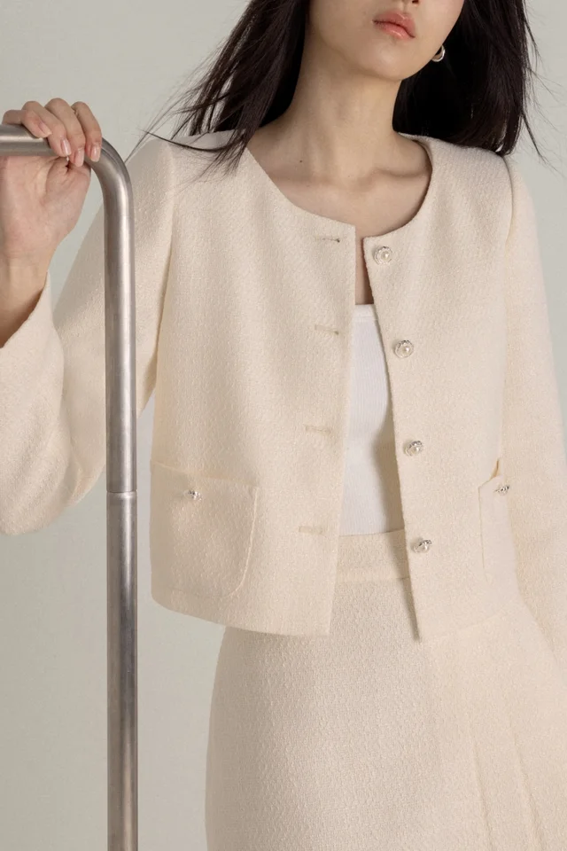 WILLA TWEED VINTAGE BUTTON PADDED SHOULDER BLAZER (CHAMPAGNE)