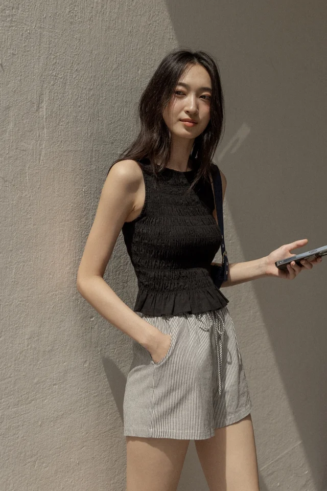ANNABELLE LINEN BOAT NECK RUFFLE HEM SMOCKED TOP (BLACK)