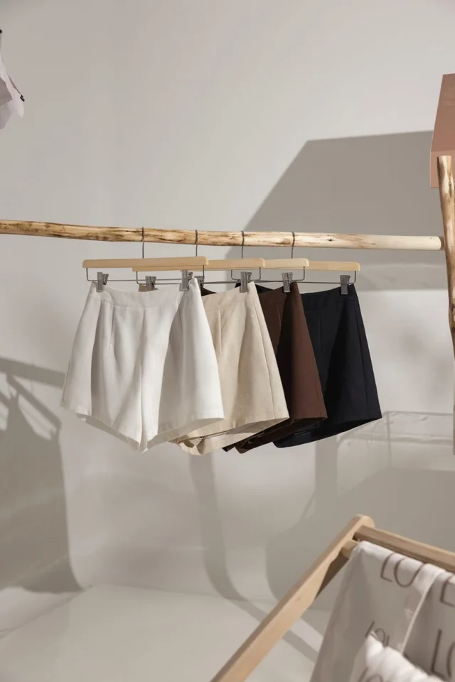 MIRELLE LINEN SLANT HEM SHORTS (WHITE)