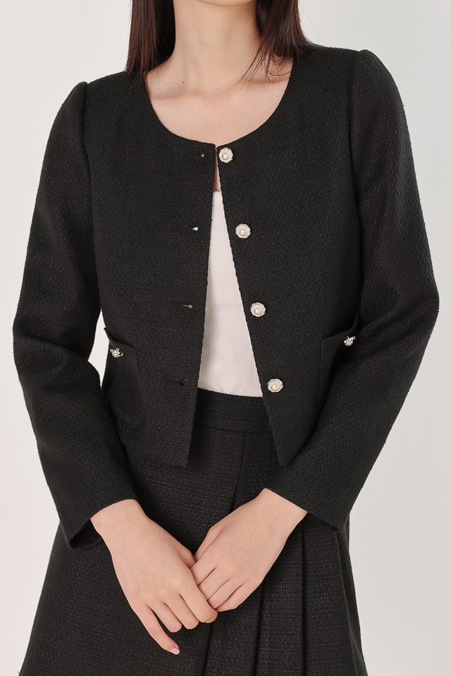 WILLA TWEED VINTAGE BUTTON PADDED SHOULDER BLAZER (BLACK)
