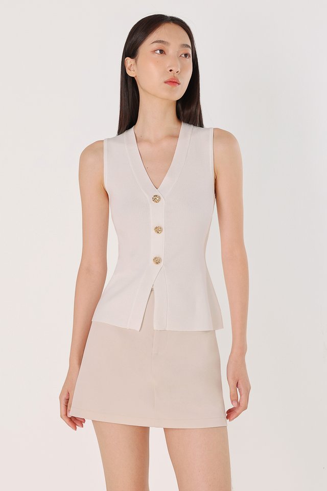 TESSI VINTAGE BUTTON VEST KNIT TOP (OFF-WHITE)
