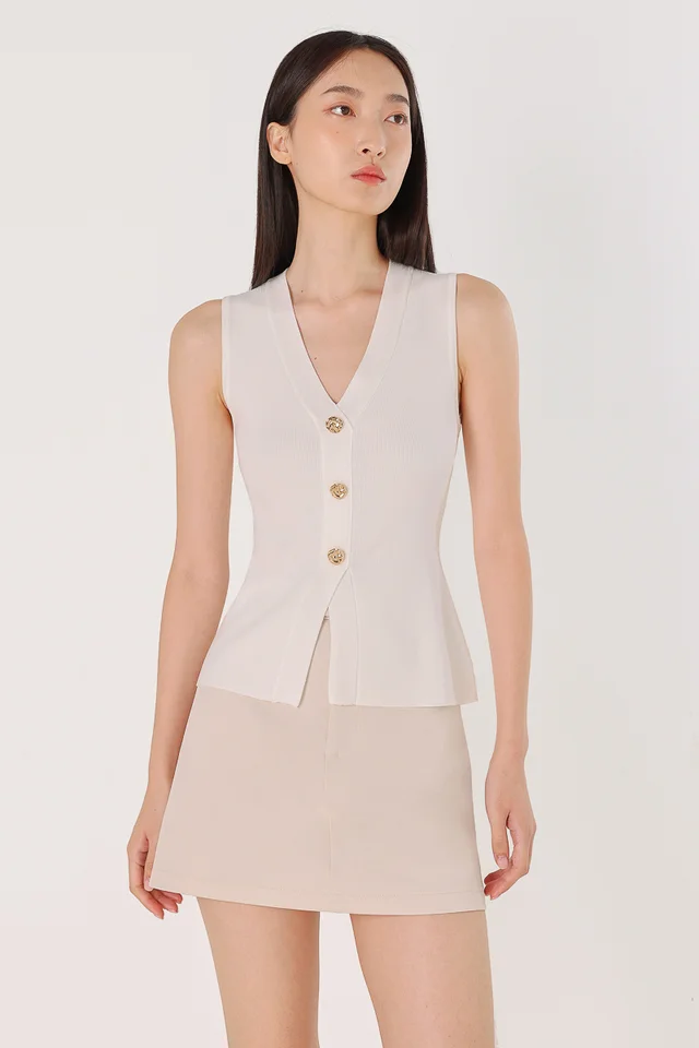 TESSI VINTAGE BUTTON VEST KNIT TOP (OFF-WHITE)