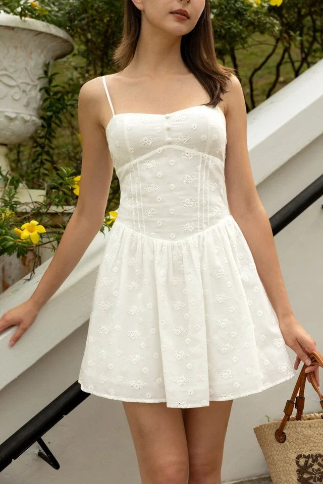 JERICA PADDED SWEETHEART EYELET SKORTS DRESS (WHITE)