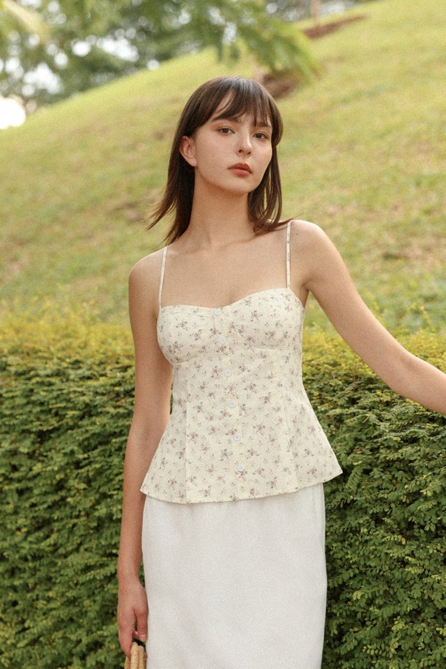 VALERIA PADDED PLEATED BUTTON FLARE TOP (FLORAL)
