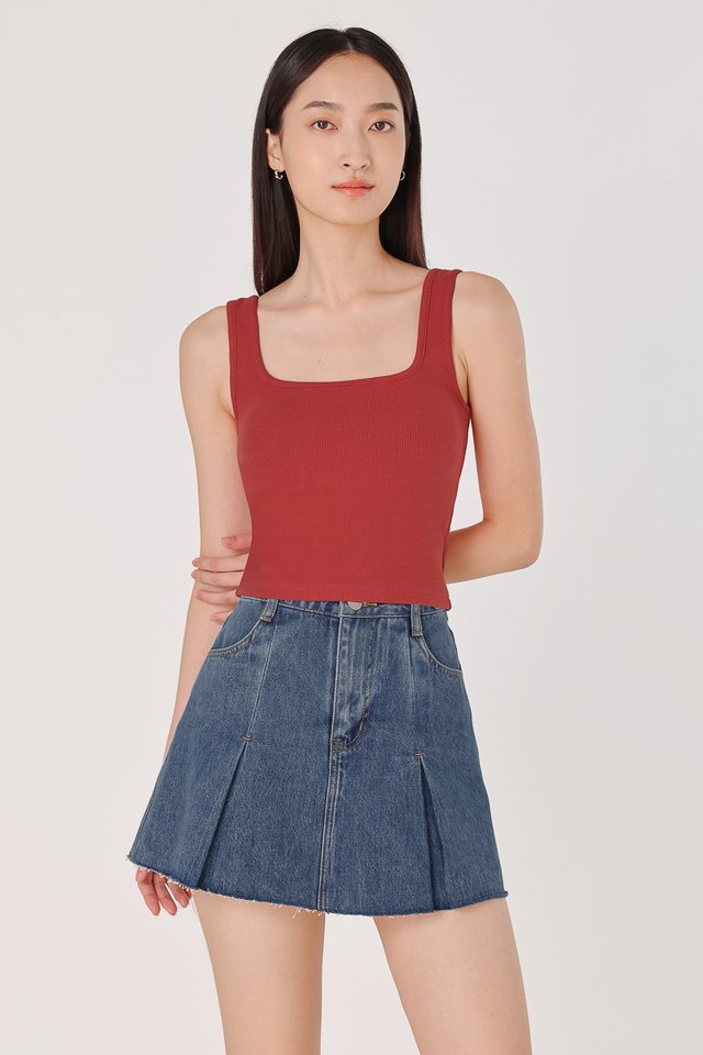 LILA REVERSIBLE PADDED RIBBED TANK TOP (RED)