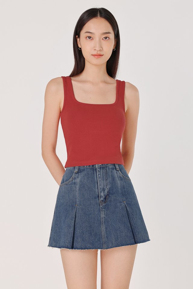 LILA REVERSIBLE PADDED RIBBED TANK TOP (RED)