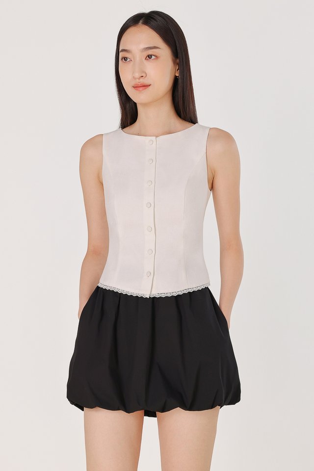 LYNN LINEN BUTTON BOATNECK LACE TRIM TOP (WHITE)