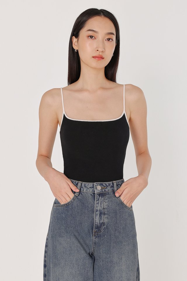 ASTRA REVERSIBLE PADDED CONTRAST TRIM RIBBED CAMI TOP (BLACK WITH WHITE TRIM)