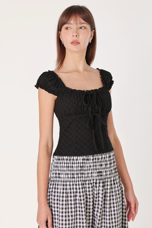 ROMY PADDED EYELET RUCHED SLEEVE RIBBON TOP (BLACK)