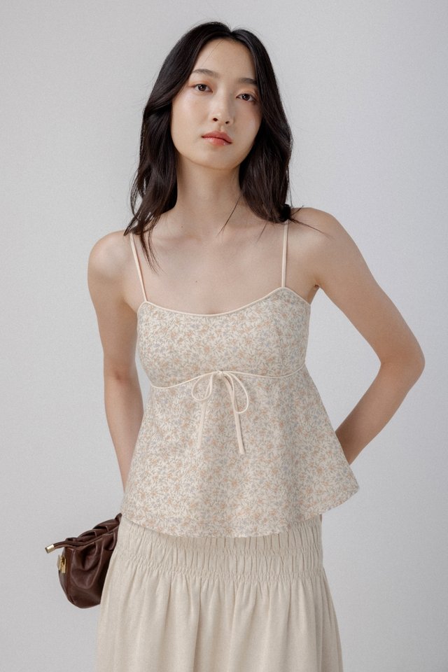 FAE PADDED LINEN CONTRAST PIPING BABYDOLL CAMI TOP (FLORAL WITH OFF-WHITE PIPING)
