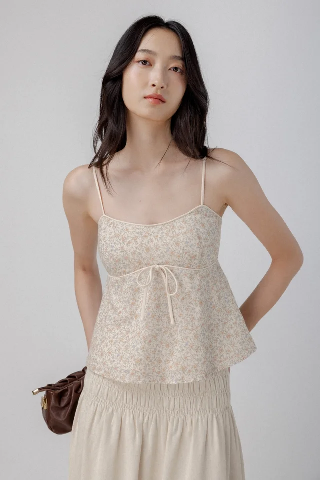 FAE PADDED LINEN CONTRAST PIPING BABYDOLL CAMI TOP (FLORAL WITH OFF-WHITE PIPING)