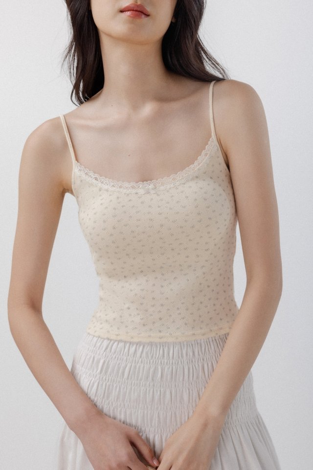 BETHYLN PADDED POINTELLE LACE TRIM SCOOP CAMI TOP (CREAM FLORAL)